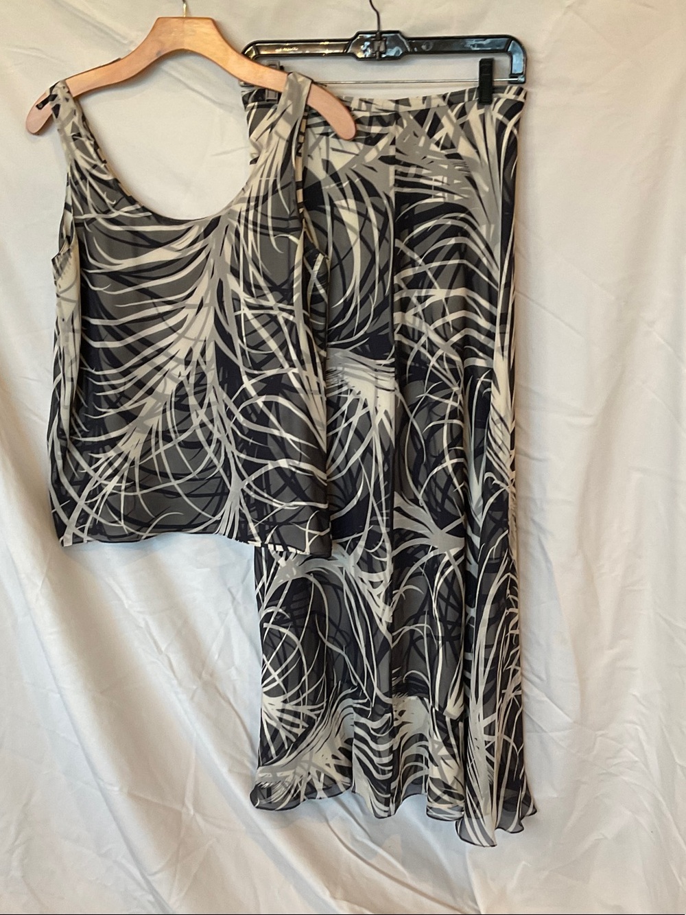 Dana Buchman Black & White Swirl Print Skirt Set